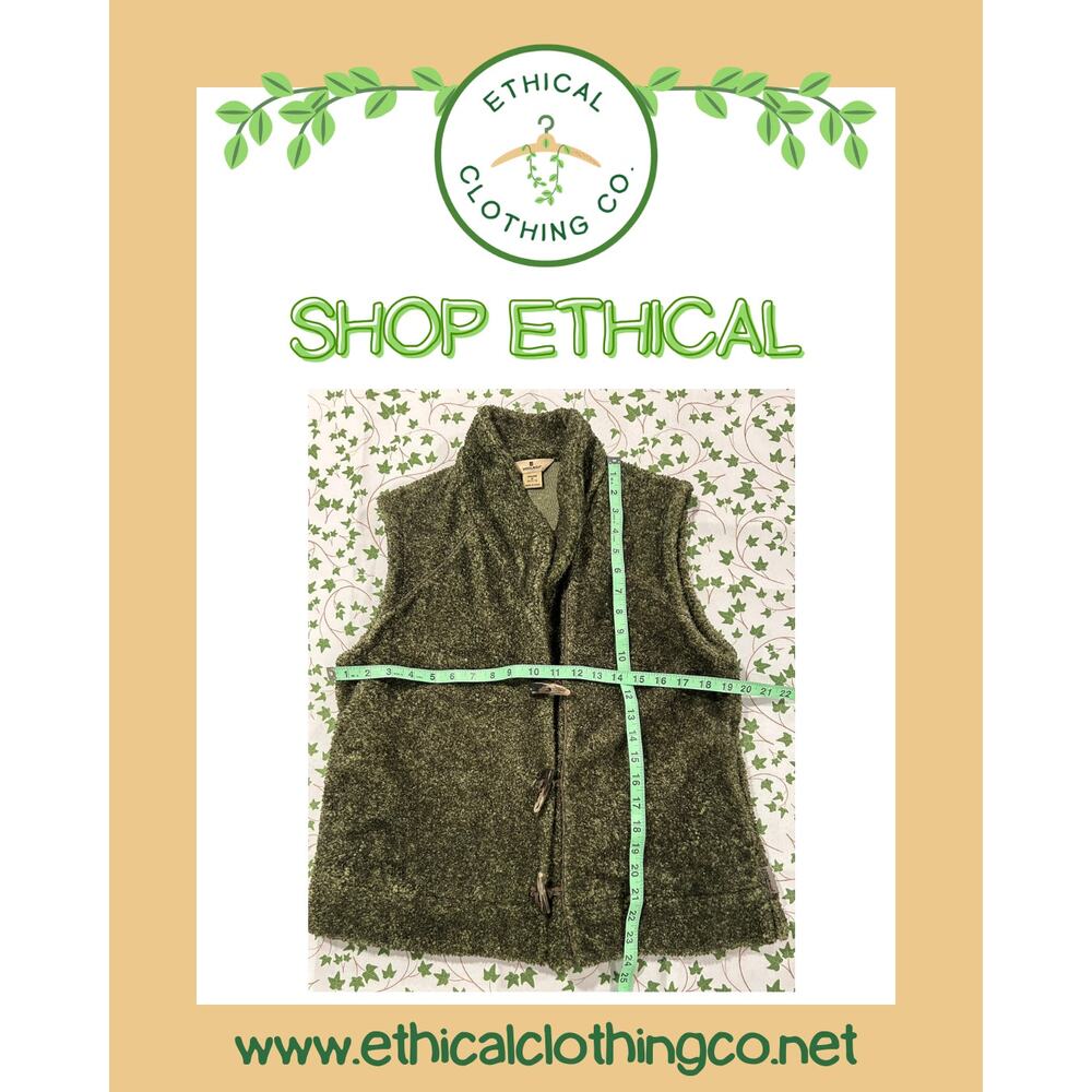 Women's Woolrich Vest Size: Medium Petite